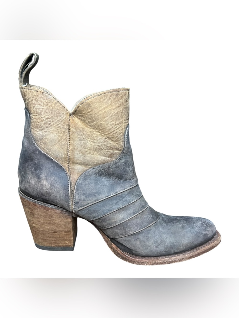Circle G by Corral Distressed Gray Beige Leather Boots – Women’s Size 10